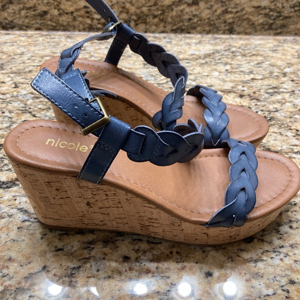 Platform wedges
